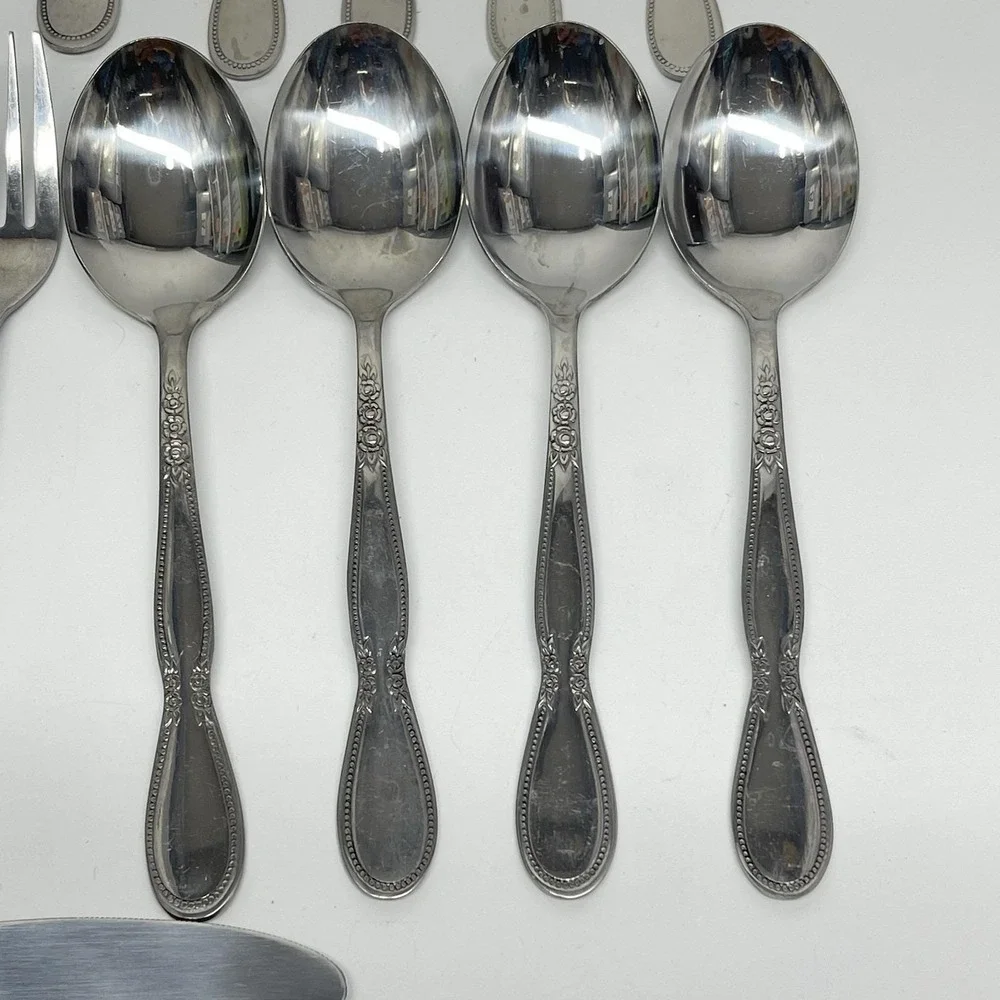 Vintage Northland Stainless Korea by Oneida Colonial Boutique Pattern 28 Piece